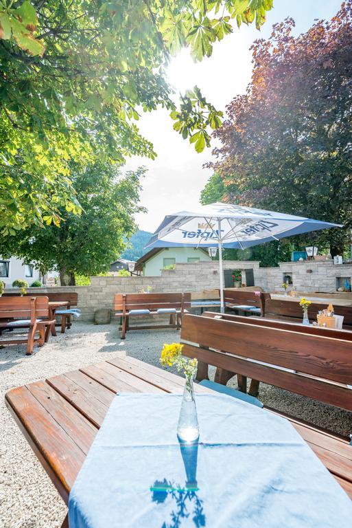 Kirchenwirt Irrsdorf Familie Schinwald Hotel Strasswalchen Bagian luar foto