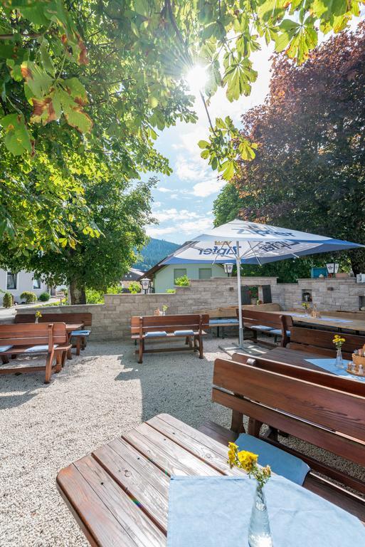 Kirchenwirt Irrsdorf Familie Schinwald Hotel Strasswalchen Bagian luar foto